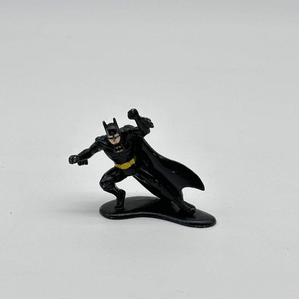 Vintage Batman Returns Die-cast Batman Figure (1642Q) Ertl 1992 Collectible 2"